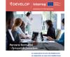 Locandina del progetto DEVELOP Interreg Marittimo-IT FR-Maritime intitolata "Percorsi formativi / Parcours de formation". L'immagine mostra un gruppo di professionisti riuniti in una sala riunioni mentre seguono una presentazione alla lavagna.